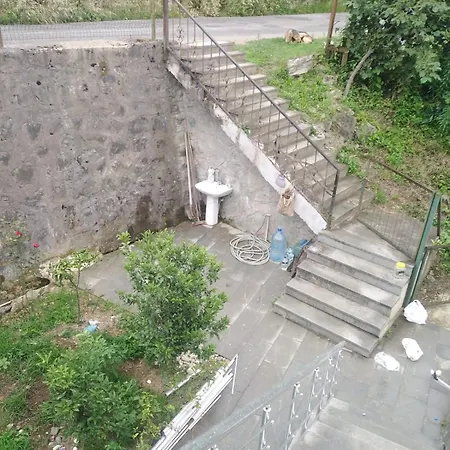 Genis, Sakin Tatil Duraginiz